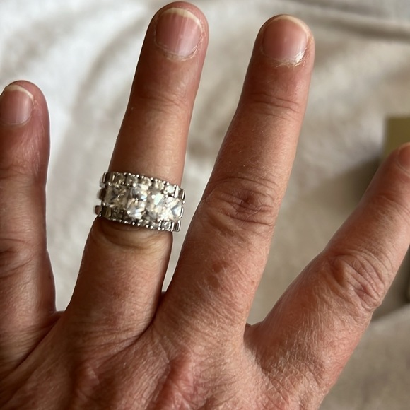 Elegant Sterling Silver-Engagement & Wedding Ring Set – Princess Cut & Round CZ - Picture 4 of 5